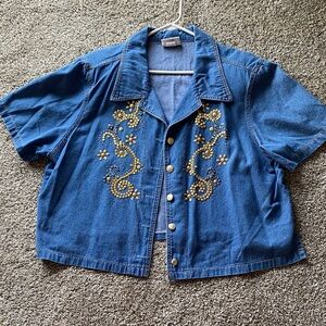 🖤 💙Blue Denim Button-Front Shirt with Gold Embellishments